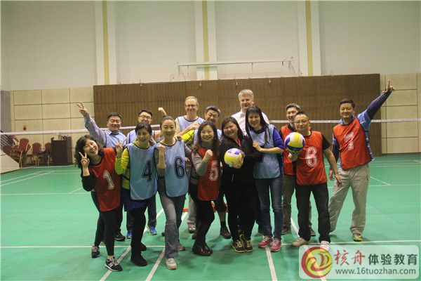 雅戈?duì)柪椎仙频陜?nèi)體育運(yùn)動(dòng)會(huì)現(xiàn)場(chǎng)圖文特別報(bào)道