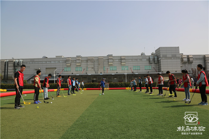 三星電腦SESC旱地冰球主題團建現(xiàn)場報道